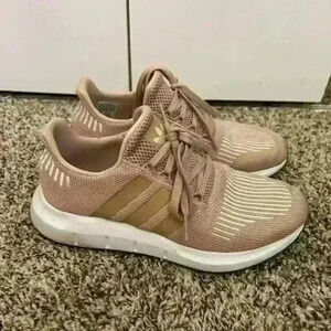 Adidas’s pale pink tennis shoes sneakers